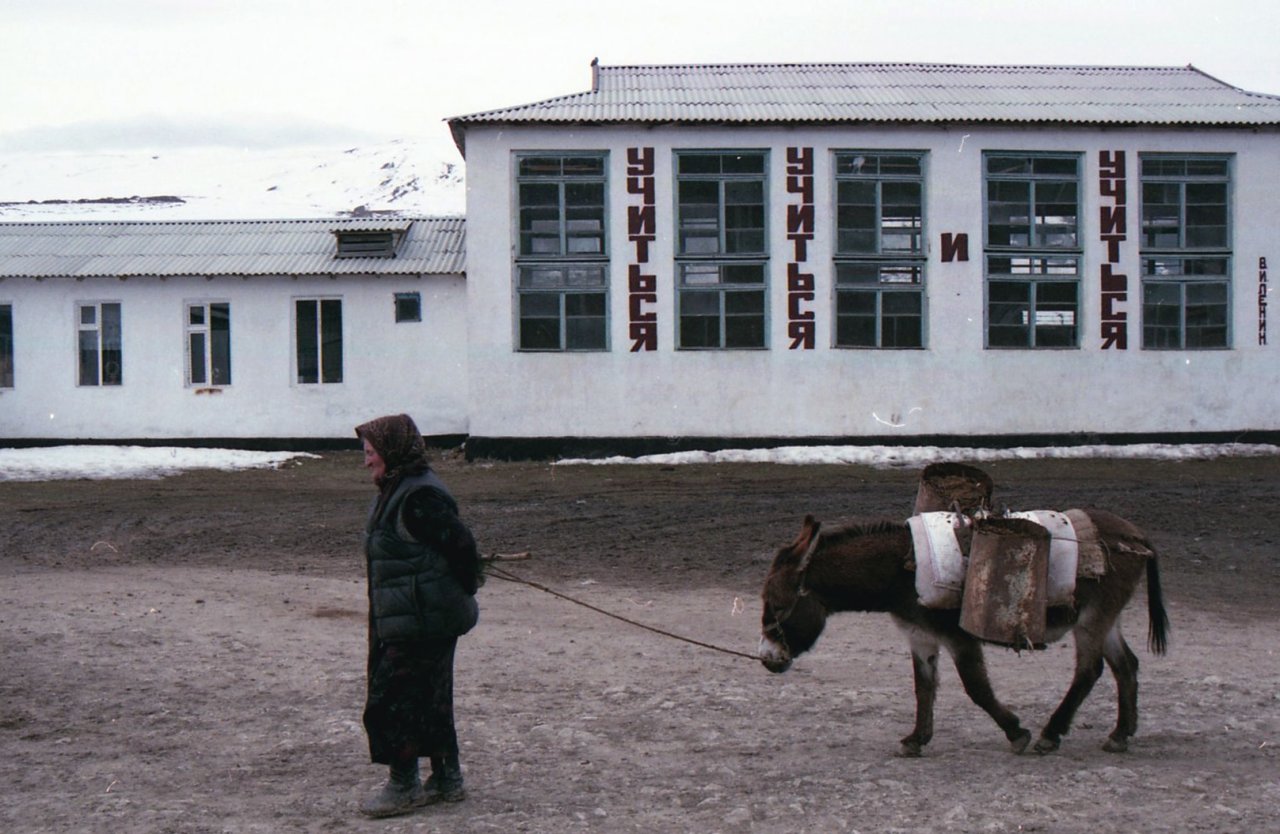 Здание школьного спортзала в селе Балхар