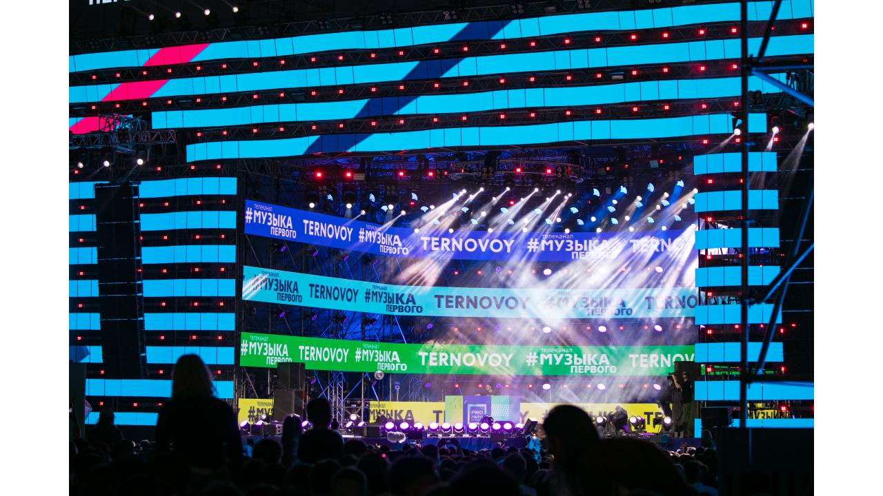 Более ста тысяч человек проводили лето на ВДНХ на ежегодном фестивале вместе с «Музыкой Первого»